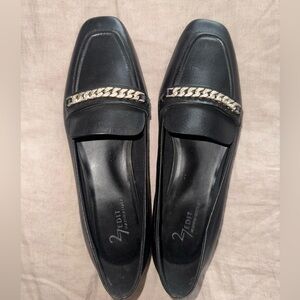 Leather loafers new naturalizer 8.5